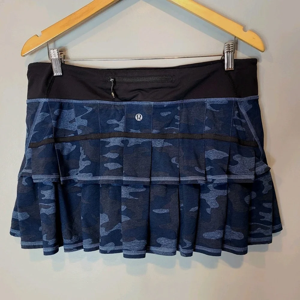 Lululemon Pacesetter Skirt Lotus Camo Oil Slick Blue Navy Teal Women Size 10